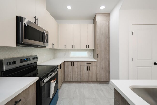 Building Photo - 8218 Casa Verde Rd