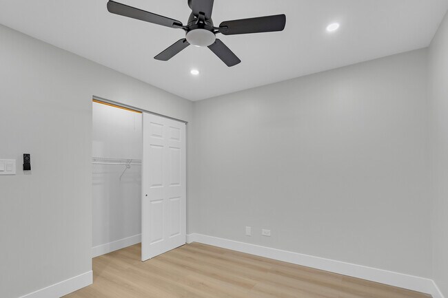 Building Photo - 10347 Dearlove Rd