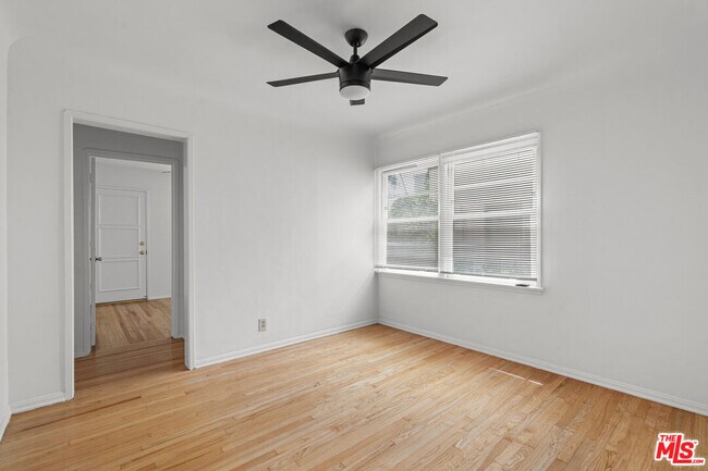 Building Photo - 3600 Kelton Ave