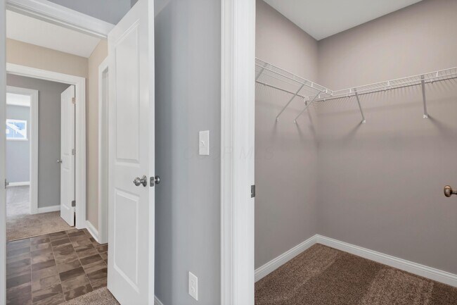 Building Photo - 12122 Warbler Wy