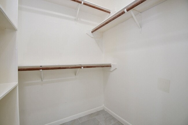 Building Photo - 11615 Trailmont Dr