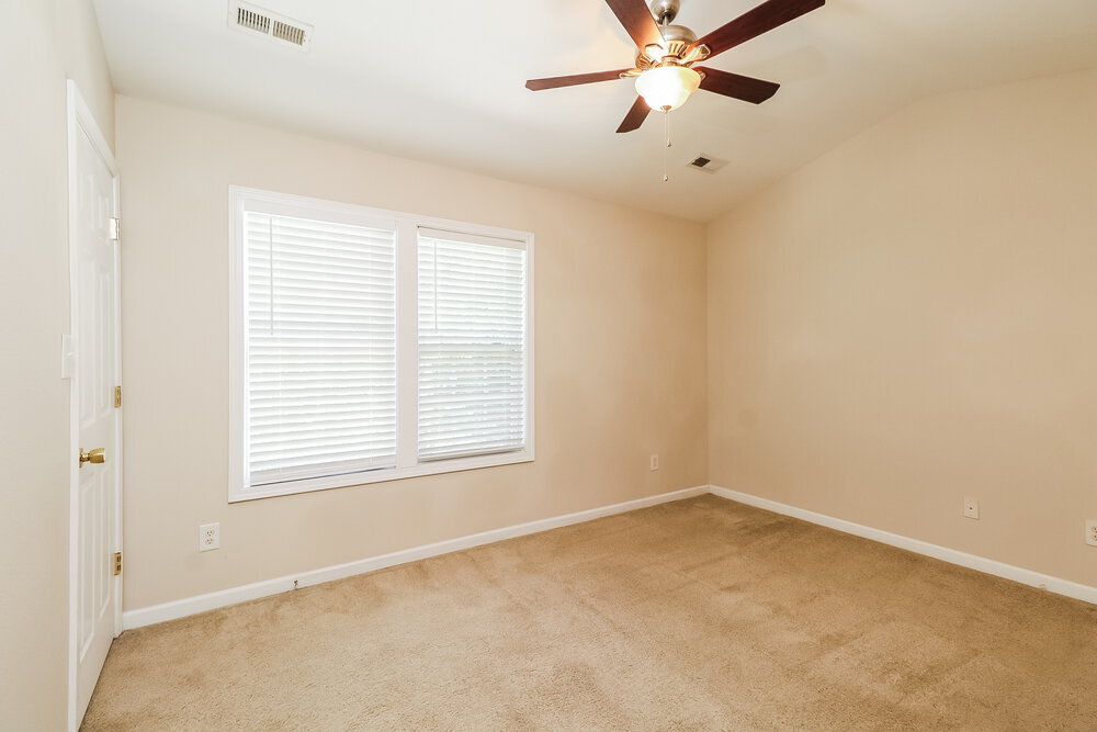 Building Photo - 8248 Carob Tree Ln