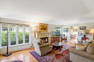 Building Photo - 969 Egan Ave