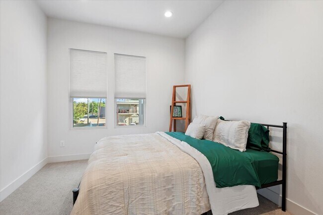 Building Photo - 5203 Texas St