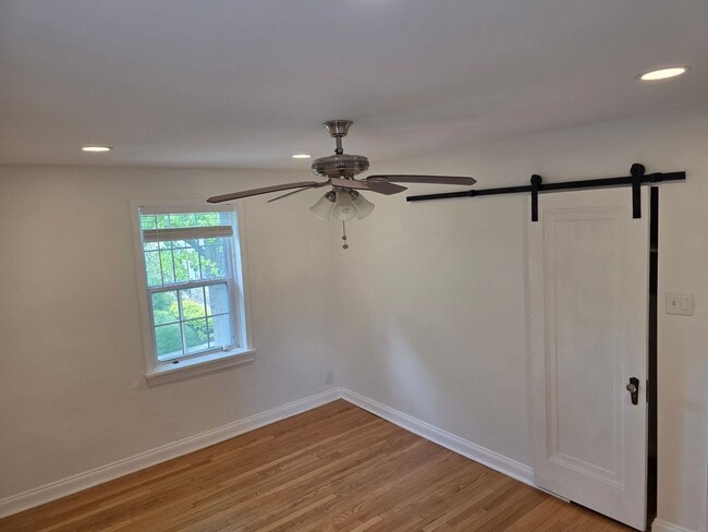 Building Photo - 7264 Northmoor Dr