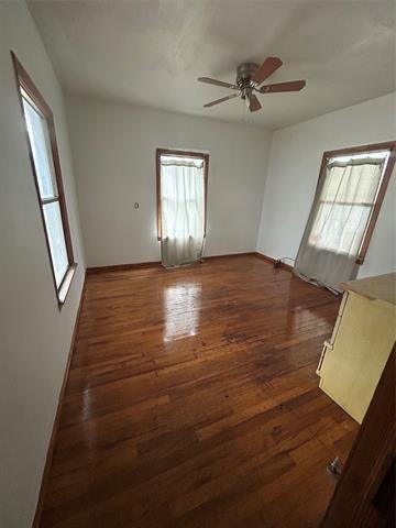 Building Photo - 513 E Elm St