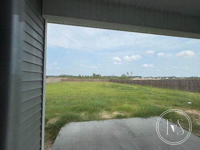 Building Photo - The perfect blend of modern living and small-town charm