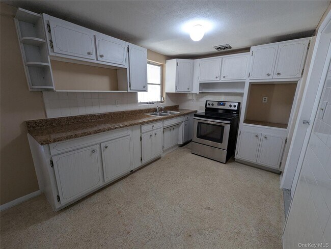 Building Photo - 7416 Star Dust Dr