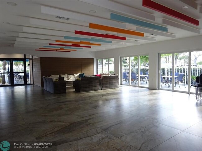 Building Photo - 3001 S Course Dr