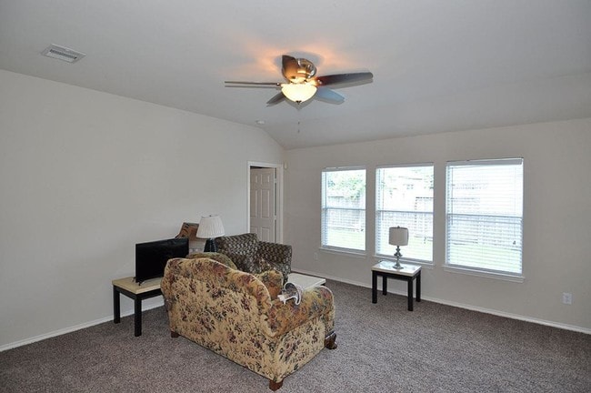 Building Photo - 22852 Lantern Hills Dr