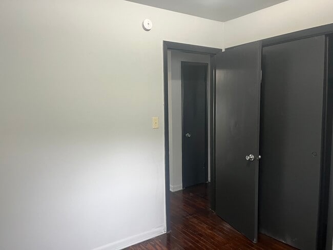 Building Photo - 226 Tennesee-