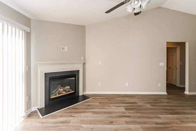 Building Photo - 3015 Mallard Forest Dr