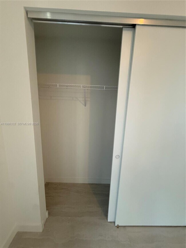 Building Photo - 77 SE 5th St