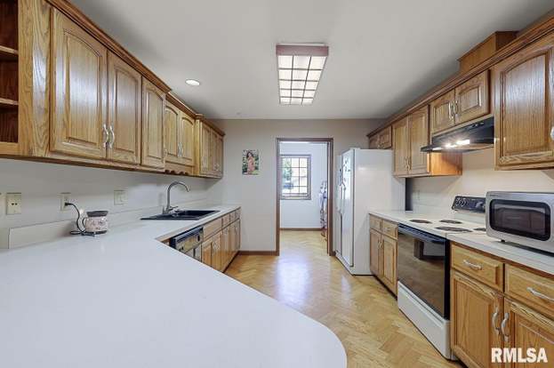 Building Photo - 2605 Montega Dr