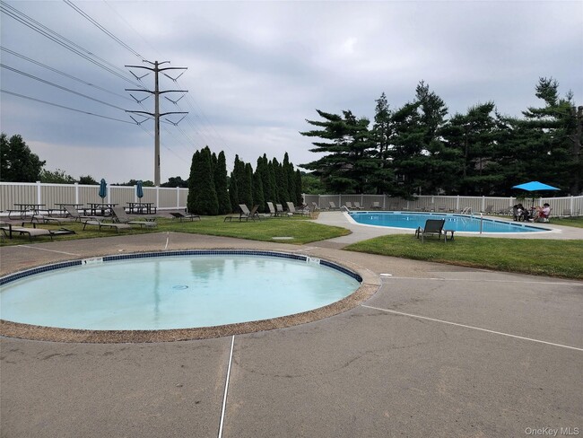 Building Photo - 138 Country Club Ln