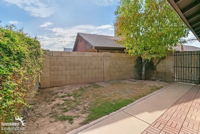 Building Photo - Stunning 2Bdm 2Ba Home in the Heart of Gle...