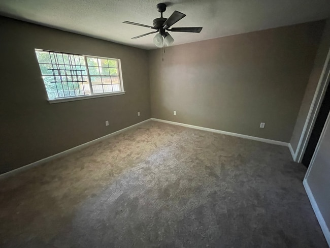 Building Photo - 2318 Breckinridge Rd