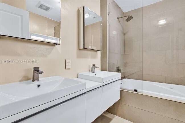 Building Photo - 7620 SW 164th St