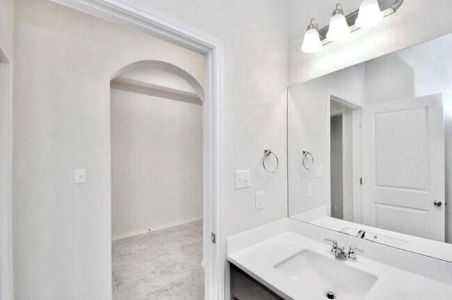 Building Photo - 1212 Matt Ln