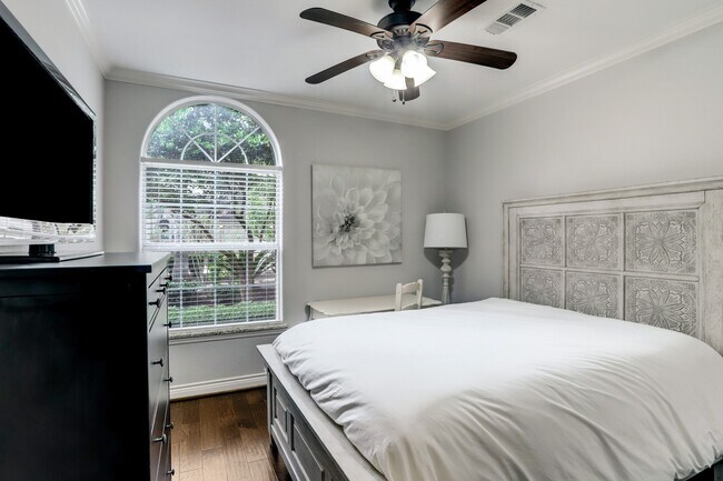 Building Photo - 86 N Holly Laurel Cir