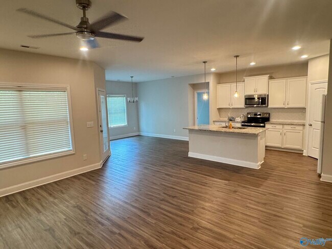 Building Photo - 151 Williams Pointe Boulevard SW