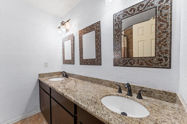 Building Photo - 1839 Bethlehem St