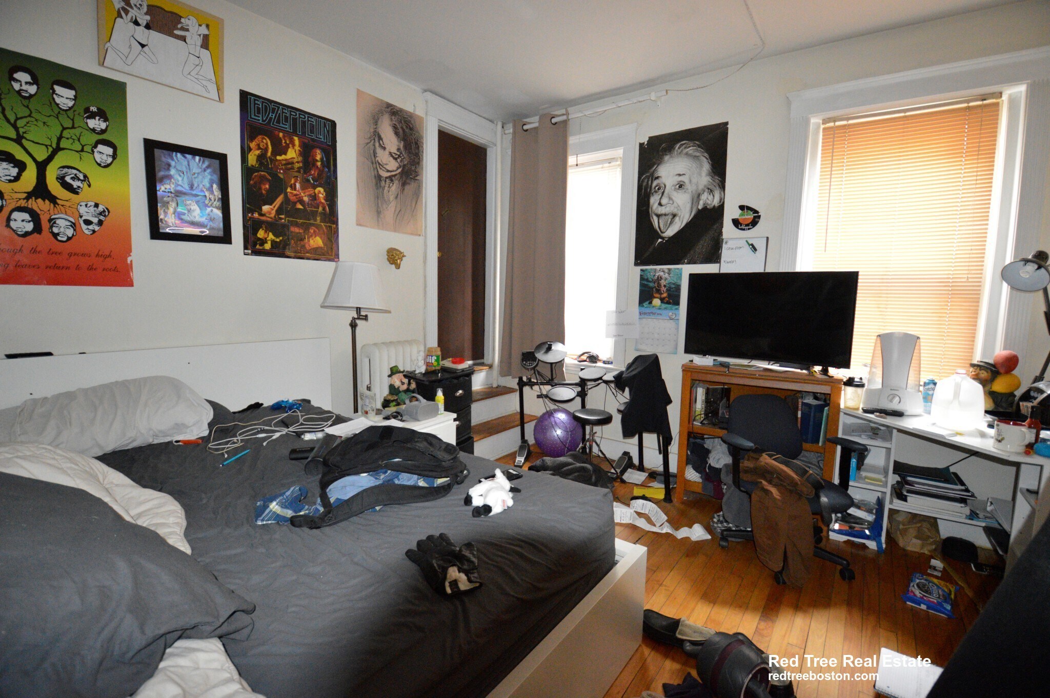 Building Photo - 324 Saint Paul St