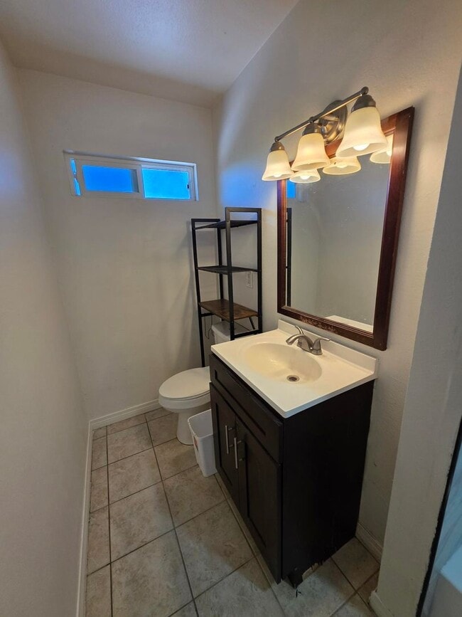 Building Photo - Charming 3-Bedroom Home on Spacious Corner...