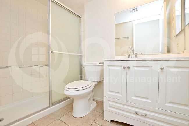 Building Photo - 3119 W Cochise Dr