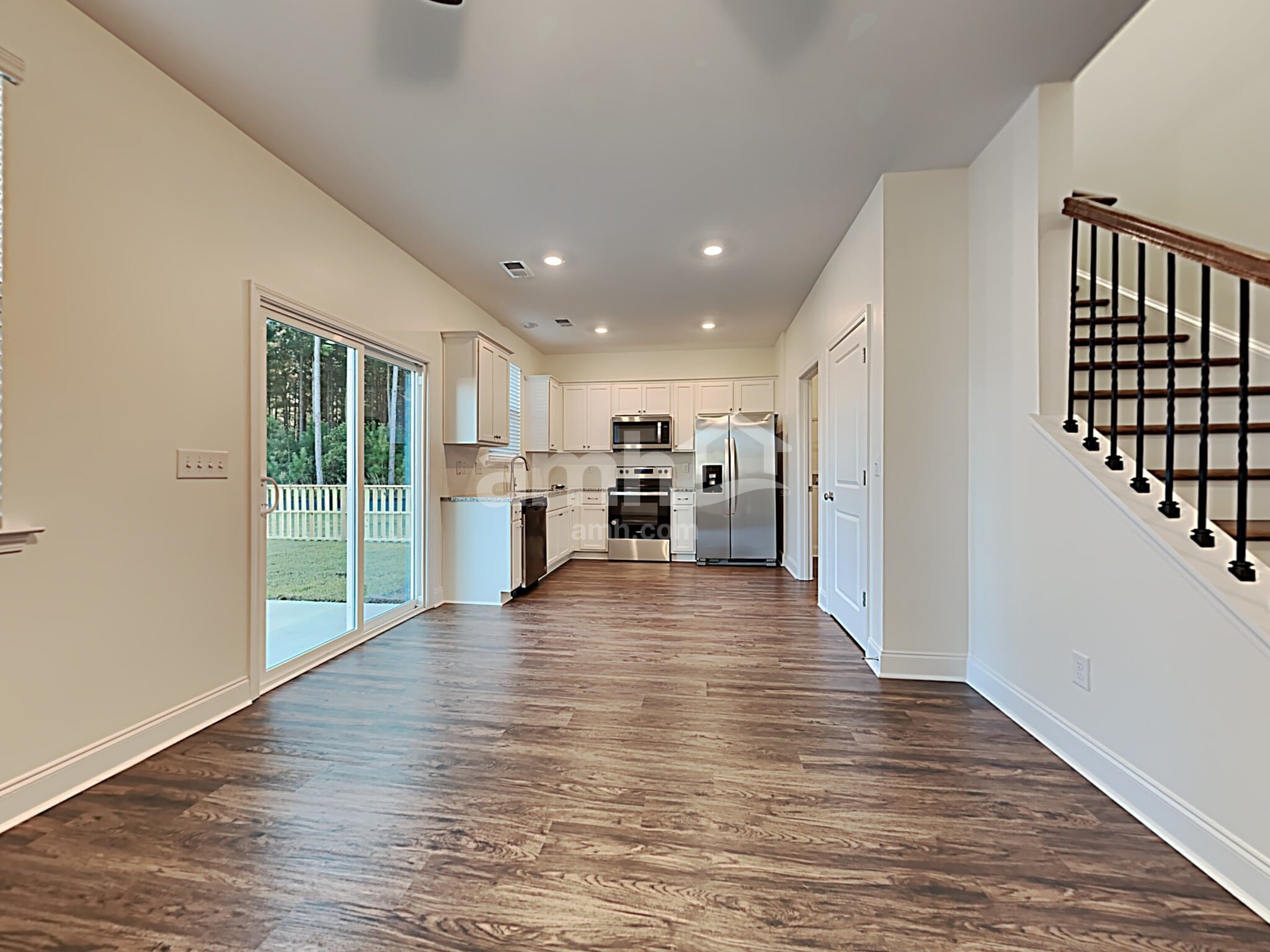 Building Photo - 323 Azore Way