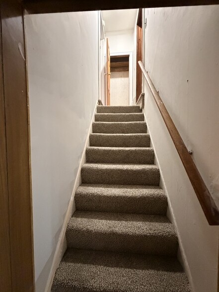 Building Photo - 118 W Washington St