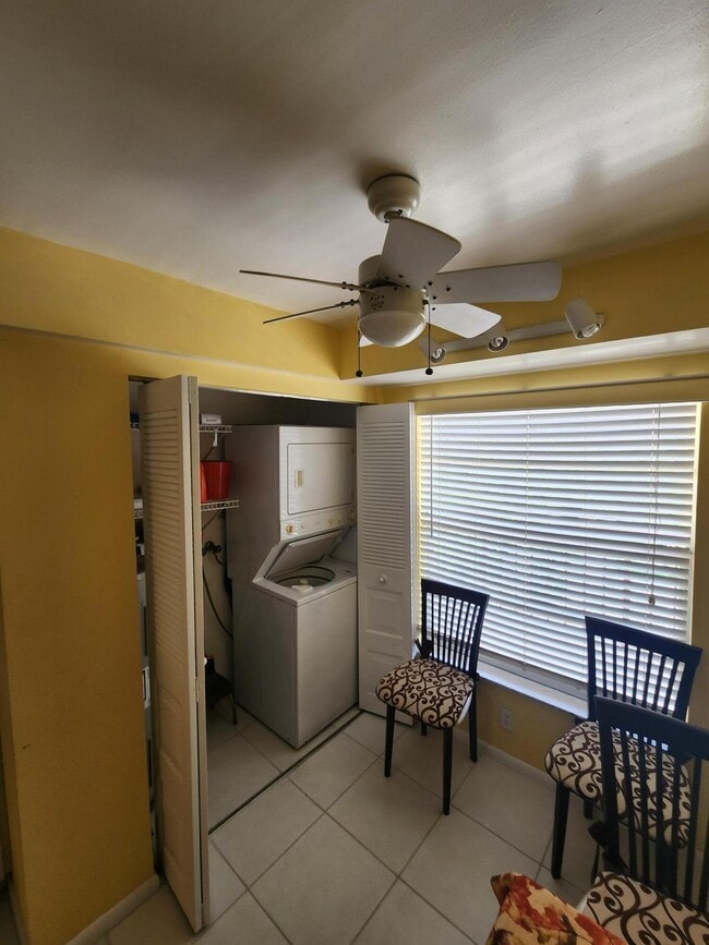 Building Photo - 14671 Bonaire Blvd