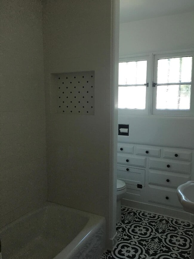 Building Photo - 80 Granada Ave