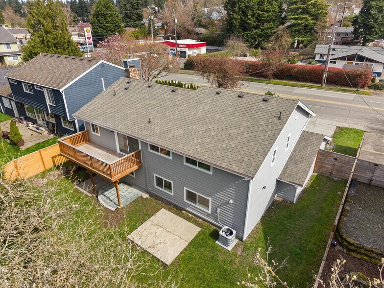Building Photo - 7407 25th Ave NE