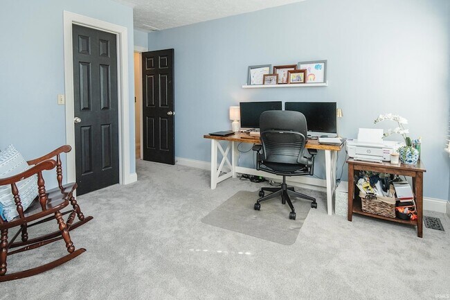 Building Photo - 3800 Christa Ct