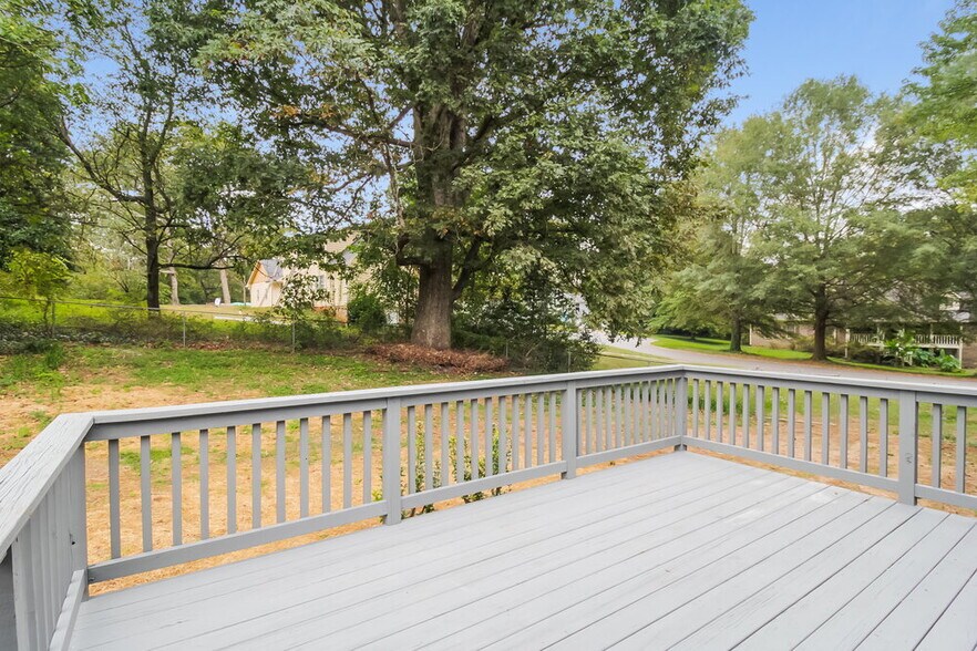 Building Photo - 1021 Sugar Springs Dr SW