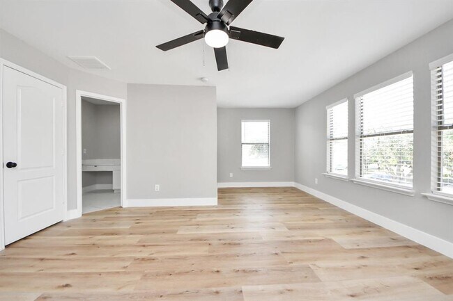 Building Photo - 354 Remington Harbor Ct