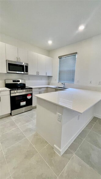 Building Photo - 29270 SW 162nd Ct