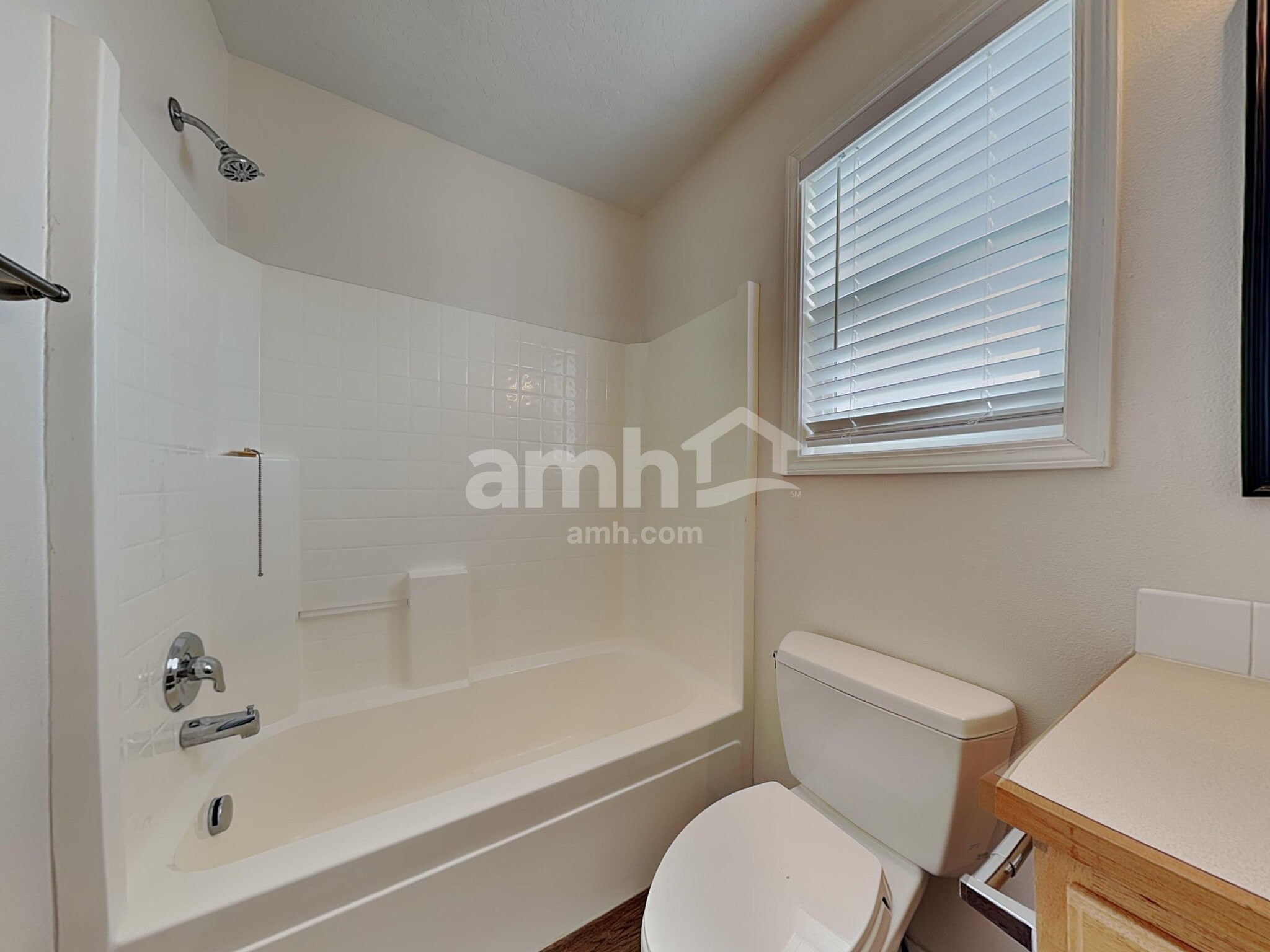 Building Photo - 9551 W Portola Dr