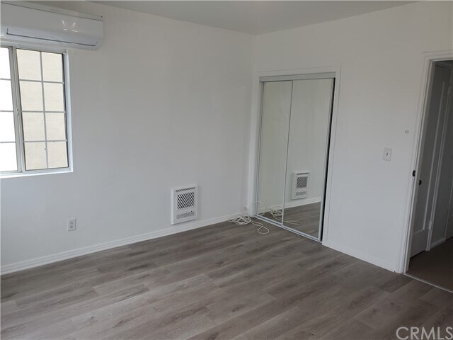 Building Photo - 1309 S Woods Ave