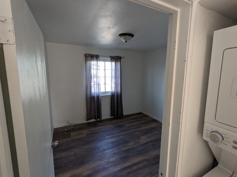 Building Photo - 4300 Market St