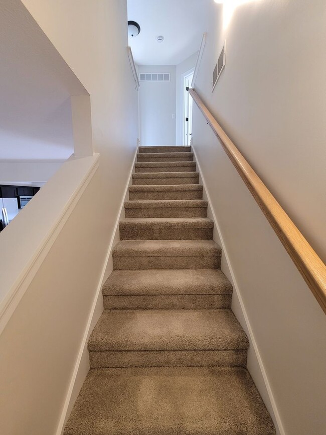 Building Photo - 2585 Casa Cir