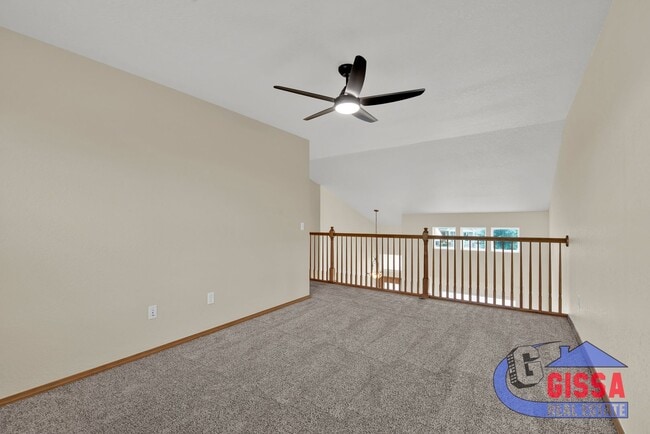 Building Photo - Beautiful home with 4 BR, 3.5 BA, 2 CAR wi...