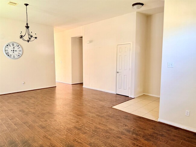 Building Photo - 13743 Canyon Hollow Loop