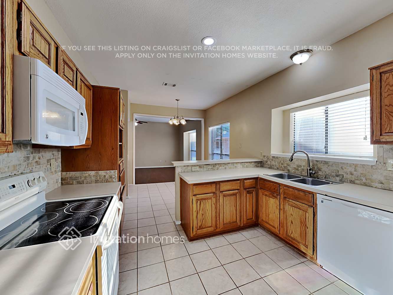 Building Photo - 2031 Crestside Dr