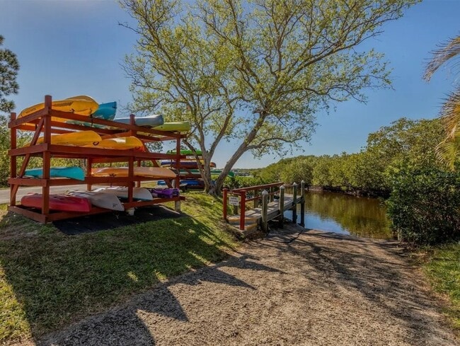 Building Photo - 106 Lazy River Rd