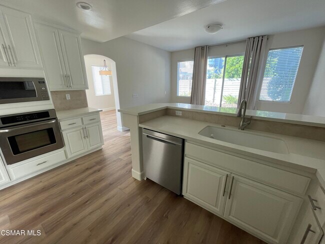 Building Photo - 1067 Terrace Hill Cir