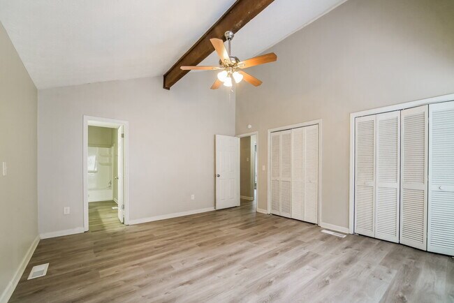 Building Photo - 1640 Clearstone Dr