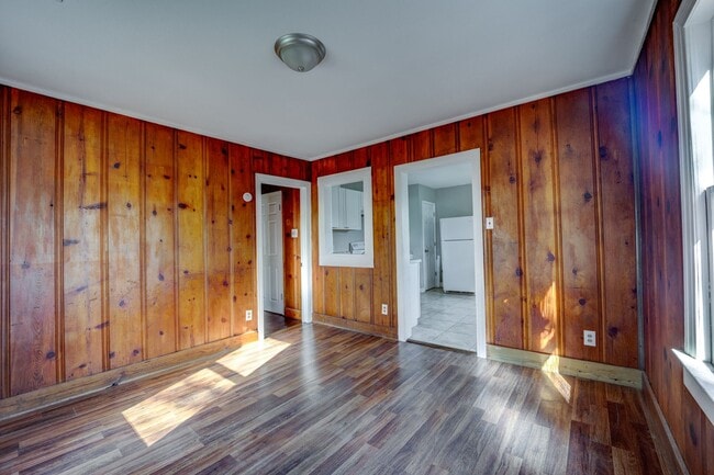 Building Photo - 1101 N 44th St
