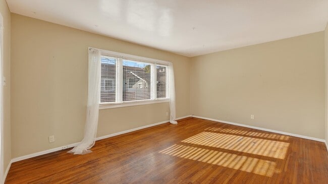 Building Photo - Wonderful Two Bedroom Home for Rent Long Beach